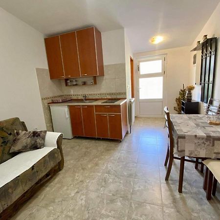 شقة Apartman Slavica كوتور المظهر الخارجي الصورة