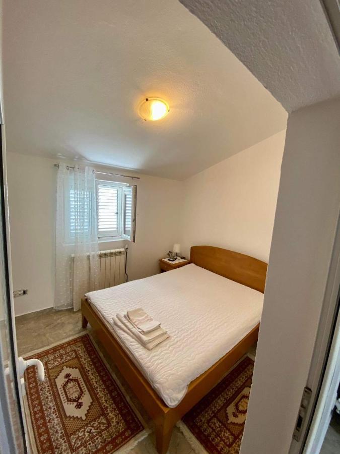 شقة Apartman Slavica كوتور المظهر الخارجي الصورة