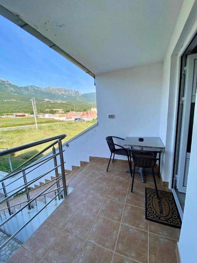 شقة Apartman Slavica كوتور المظهر الخارجي الصورة